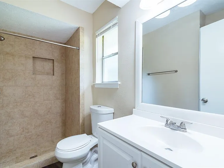 20520 Youpon Ln — Photo 21