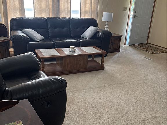 5th image of 2717 Echo Ln