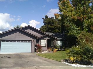 2327 Derry Ct, Medford, OR 97504