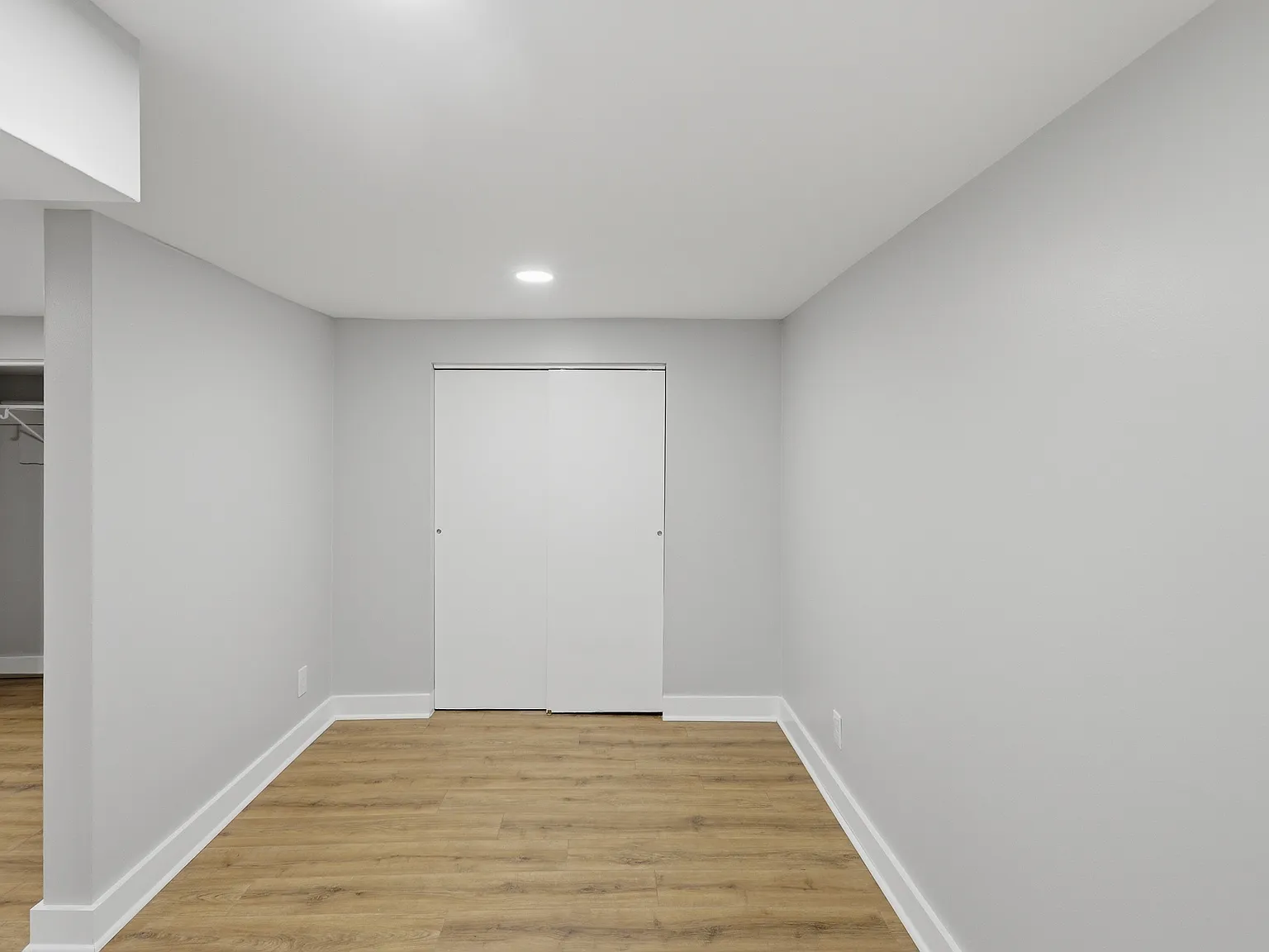 Studio, 450 sqft, $1,500 — Photo 2