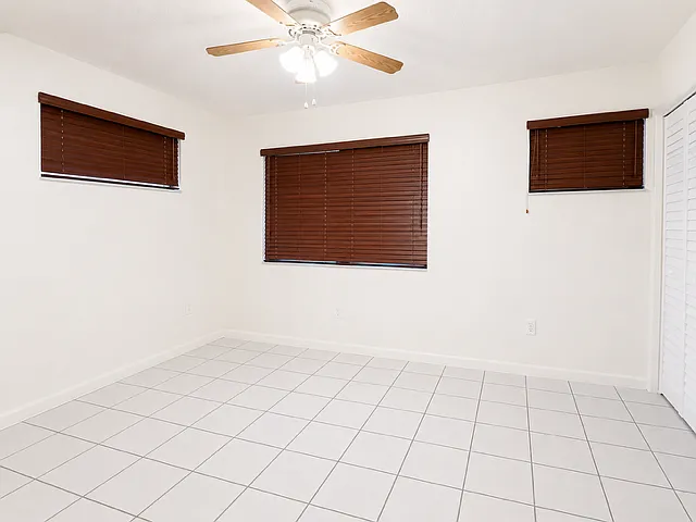 2 bed, 1200 sqft, $2,550 — Photo 2