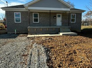 4704 Quinn Dr, Louisville, KY 40216