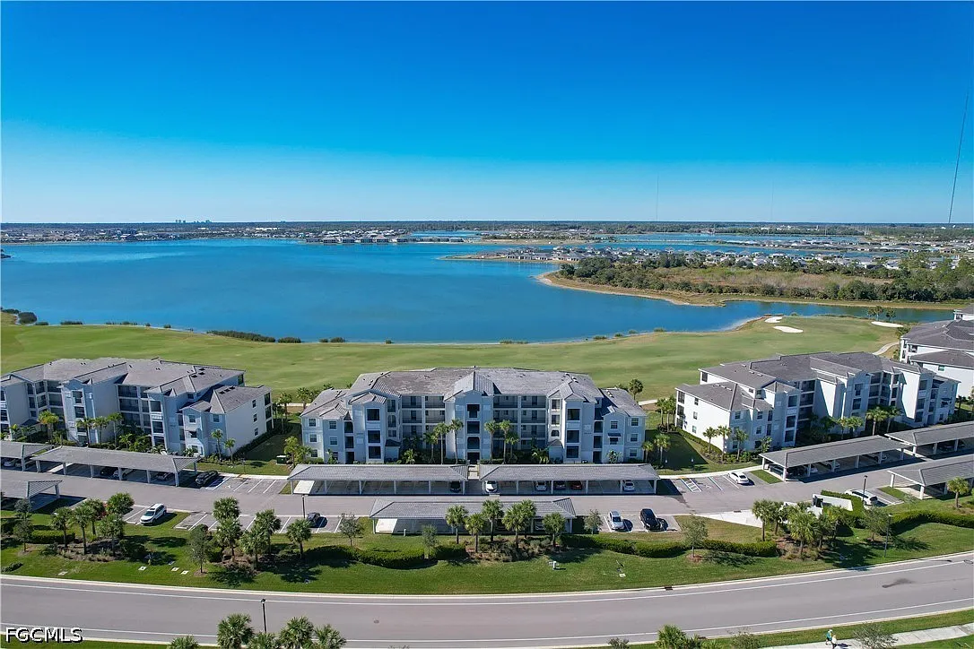 2 bed, 2.0 bath, 1198 sqft, $5,000 — Photo 1