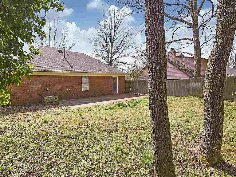 9440 Kaki Ln — Photo 13