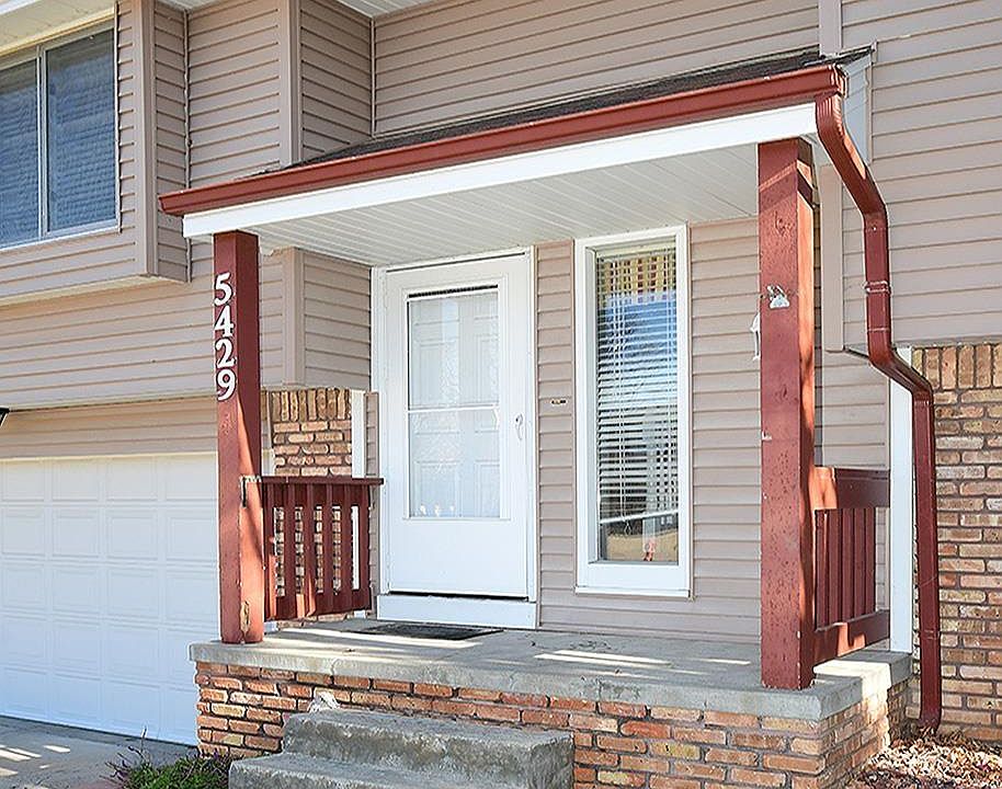 5429 N 129th St, Omaha, NE 68164 | Zillow