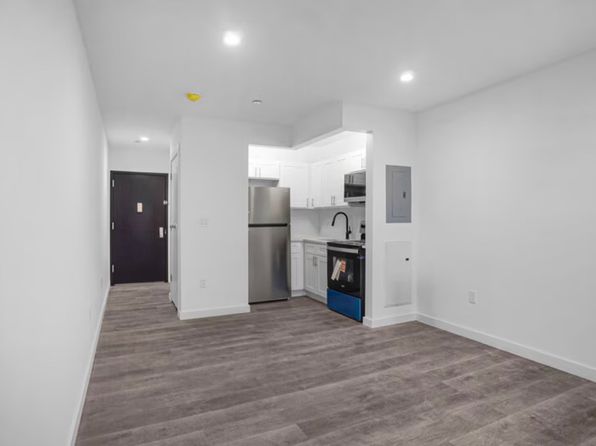 1256 Shakespeare Ave #4