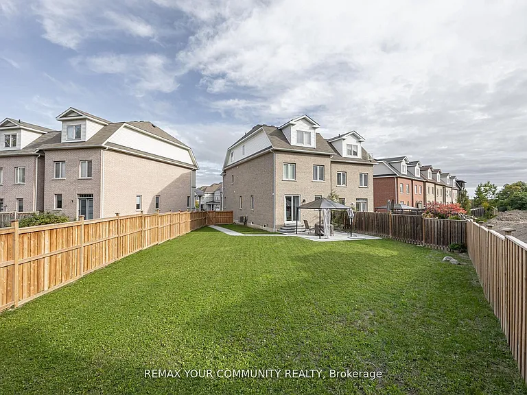 65 Bristlewood Cres — Photo 47