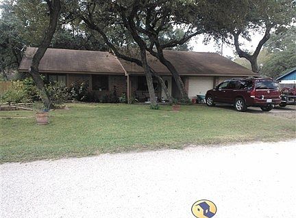 1st image of 305 Holly Ln