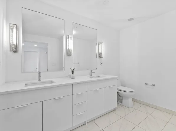 9 Avenue At Port Imperial image 13 of 27