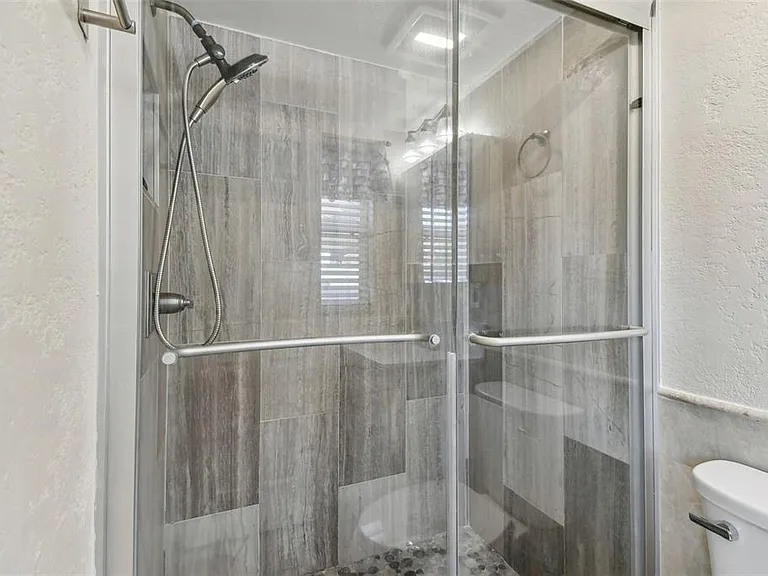 12252 Eldon Dr — Photo 46
