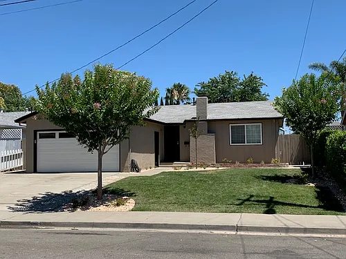 1137 Apache St Photo 1