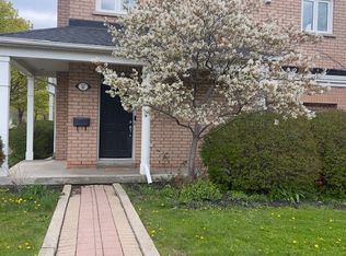 200 10th St Unit 11, Toronto, ON M8V 4E1