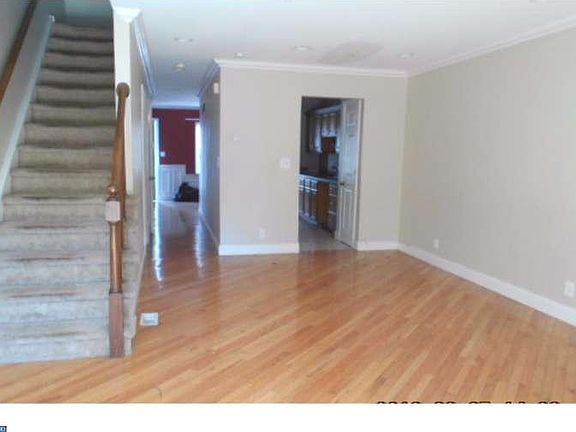 3rd image of 1606 W 9th St