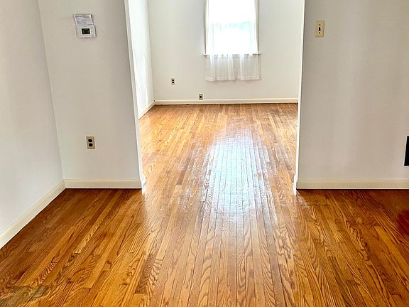 3rd image of 419 Hershey Ave
