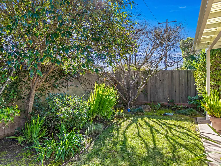 4905 Rhoads Ave — Photo 32