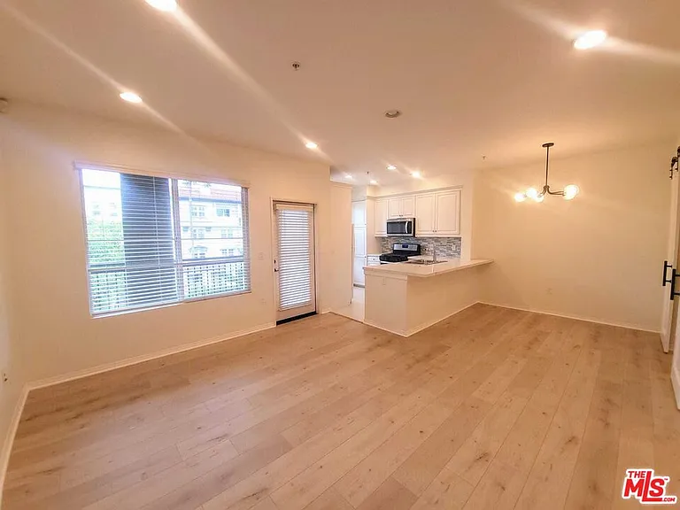 6020 Seabluff Dr #302 — Photo 14