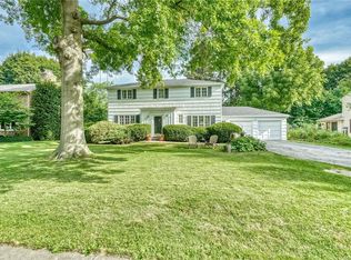 180 Edgemoor Rd, Rochester, NY 14618