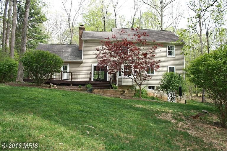 2nd image of 2869 Evergreen Way
