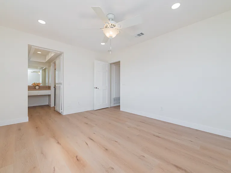 5212 Berkshire Way — Photo 17
