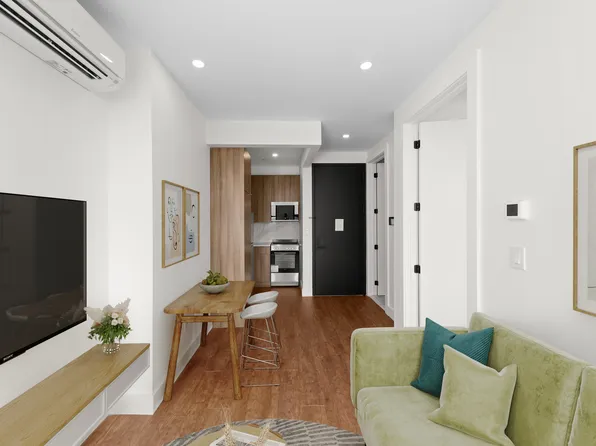 5102 Fifth Avenue image 2 of 6