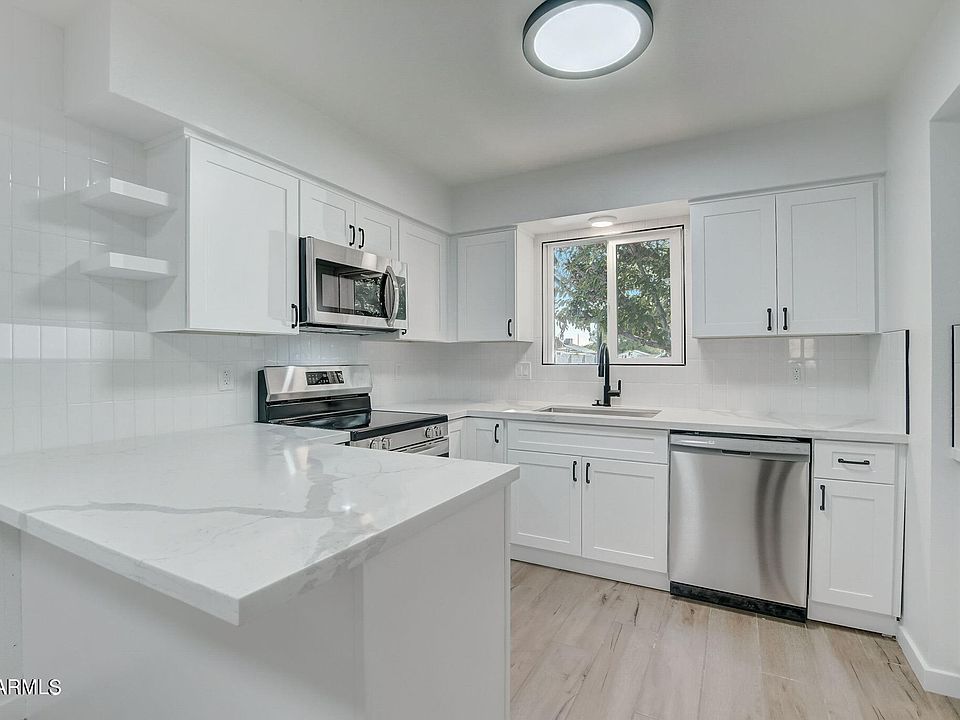 1st image of 687 N JACKSON Street