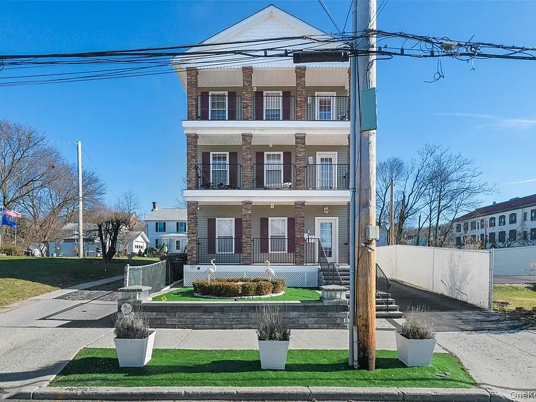 75 Albany St #3 — Photo 1