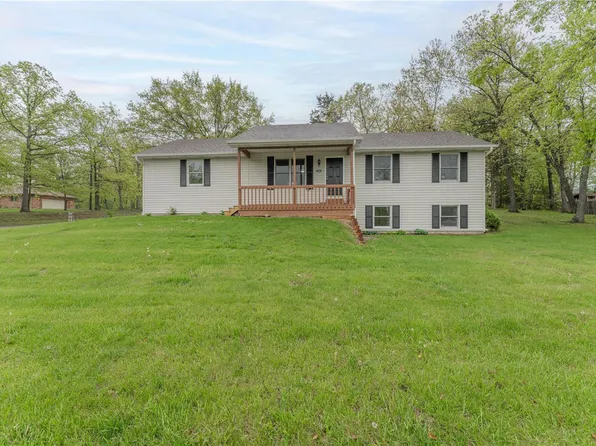 33 Dogwood Dr, Warrenton, MO 63383