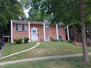 716 Harrington Rd, Rockville, MD 20852