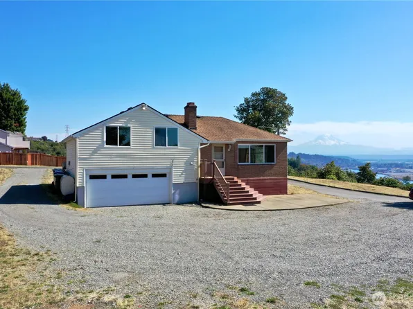 2914 44th Avenue NE, Tacoma, WA 98422