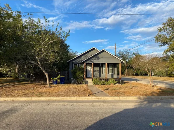 303 N Avenue I, Shiner, TX 77984