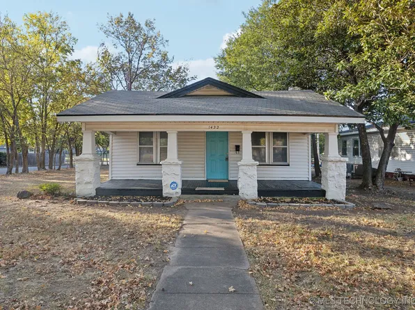 1422 E 6th St, Okmulgee, OK 74447