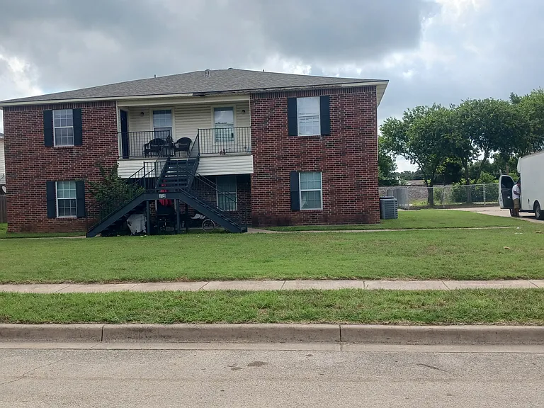 309 S Texas St — Photo 1