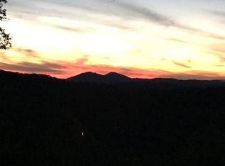 208 Zachary Rdg, Hayesville, NC 28904