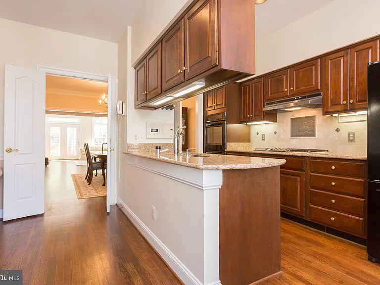 4062 Mansion Dr NW — Photo 18