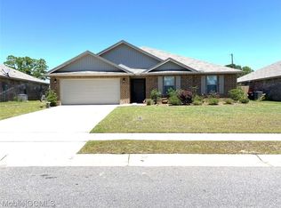 8390 Calgary Dr, Mobile, AL 36695