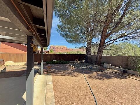 4th image of 130 Rimrock Ride
