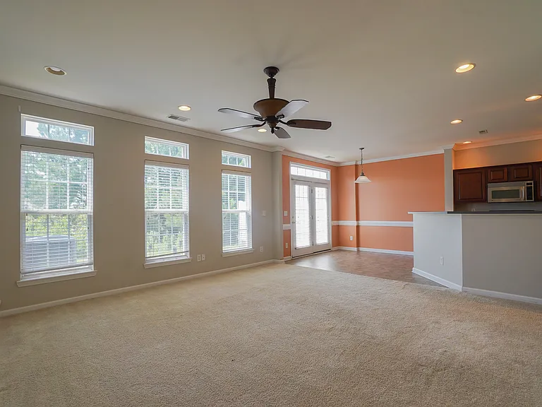 6021 Queens Walk Ct — Photo 20