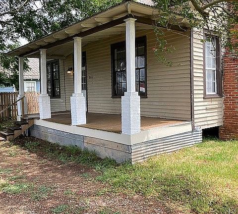 2nd image of 846 Dr H J Kaufman St