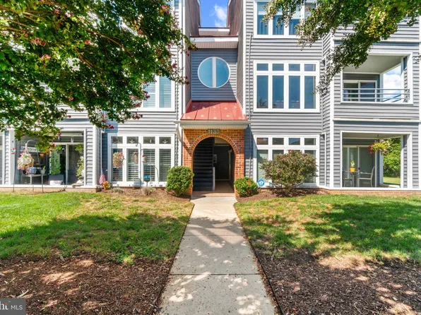 1133 Lake Heron Dr APT 2B, Annapolis, MD 21403