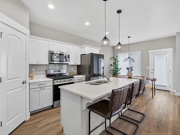 3rd image of 3723 W Big Horn Dr #399
