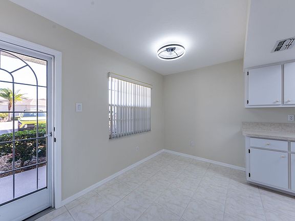 4th image of 11644 SW Egret Cir APT 602