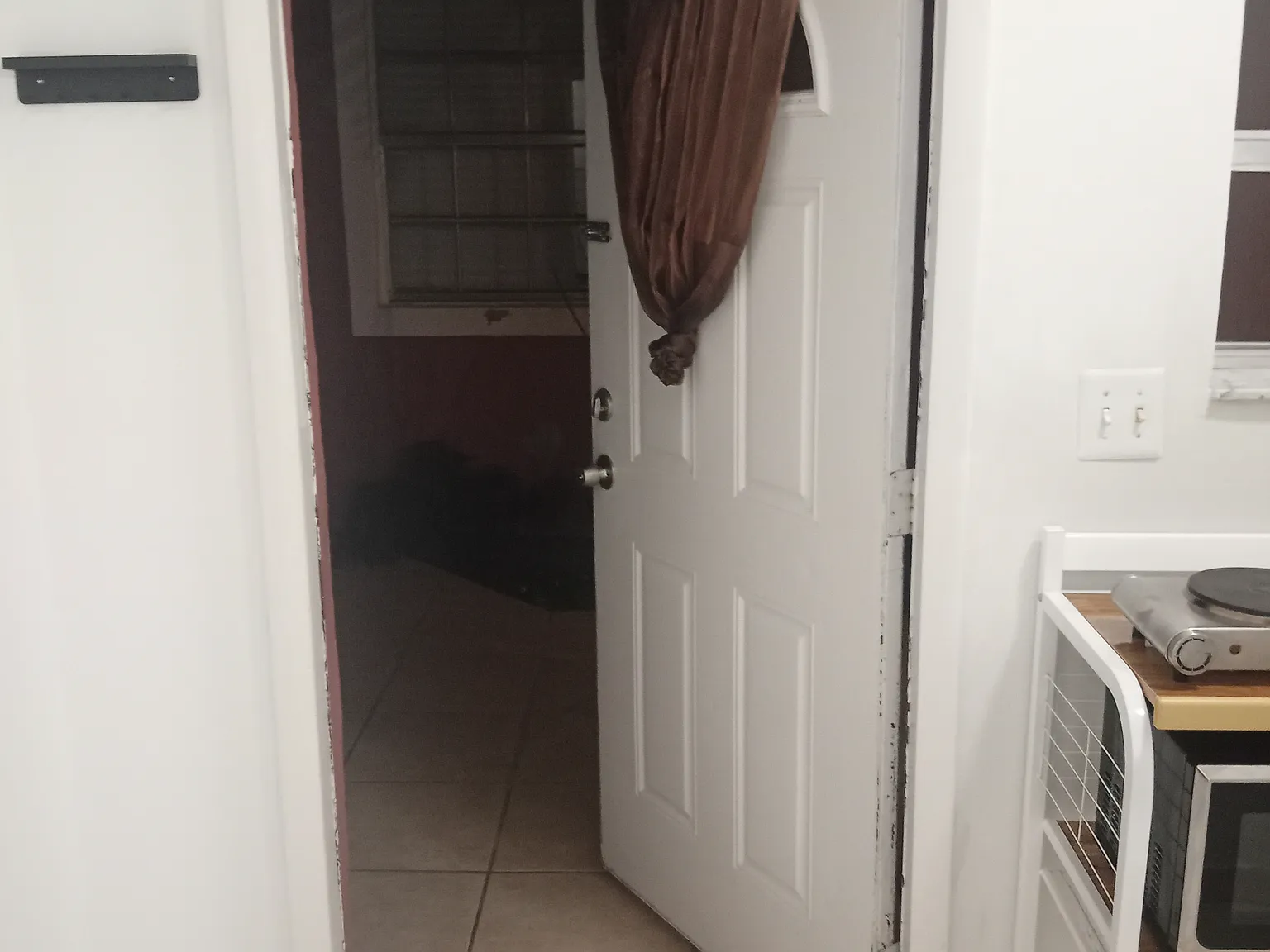 Studio, 1000 sqft, $1,300 — Photo 4