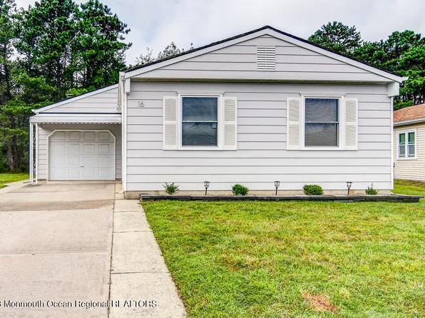 16 Canterbury Lane, Toms River, NJ 08757