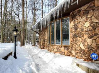 305 Timberlake Rd, Sheboygan, WI 53081