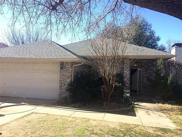 1st image of 571 Honeysuckle Ln