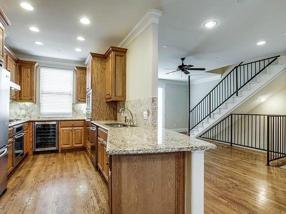 5th image of 4145 Grassmere Ln APT 2