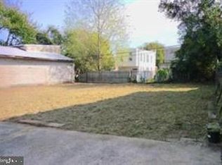 244 E Springer St, Philadelphia, PA