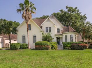 154 E Commons Dr, Saint Simons Island, GA 31522