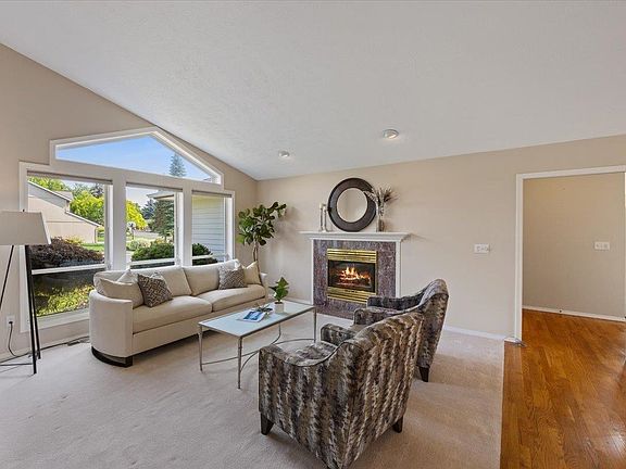 3rd image of 3413 E Tara Dr
