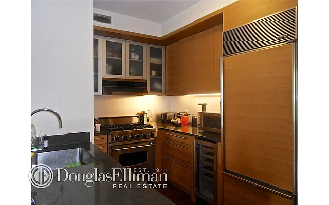 Rented by Douglas Elliman | media 13